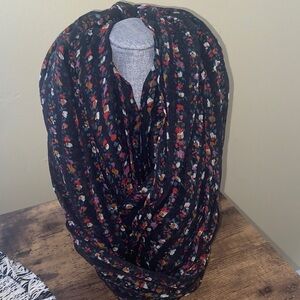 LOFT Floral Patterned Women's infinity Scarf